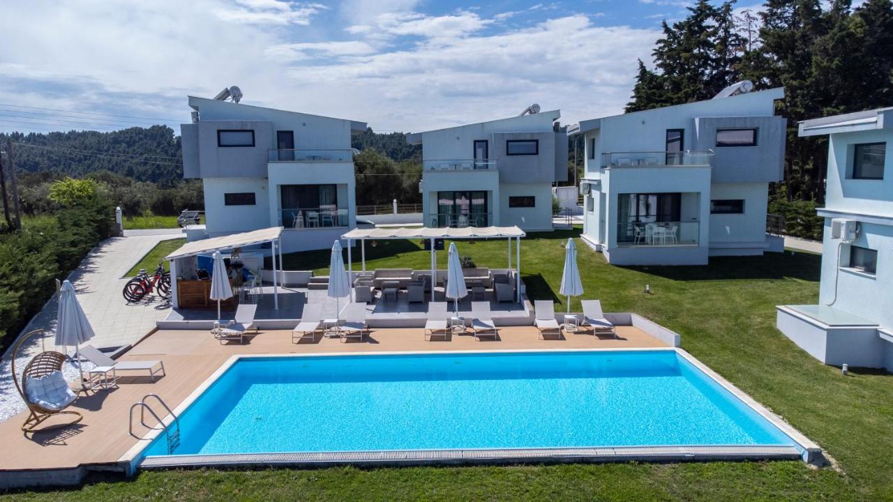 Blue Avenue Aparthotel Paliouri Ngoại thất bức ảnh