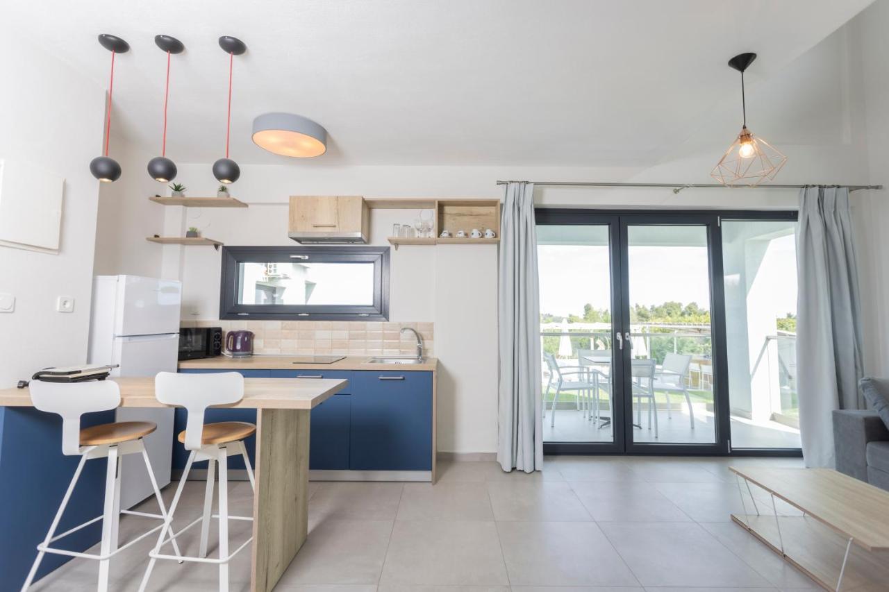 Blue Avenue Aparthotel Paliouri Ngoại thất bức ảnh