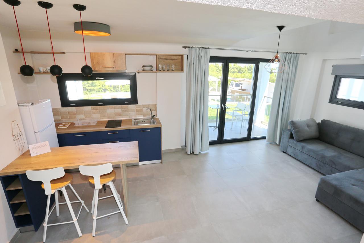 Blue Avenue Aparthotel Paliouri Ngoại thất bức ảnh