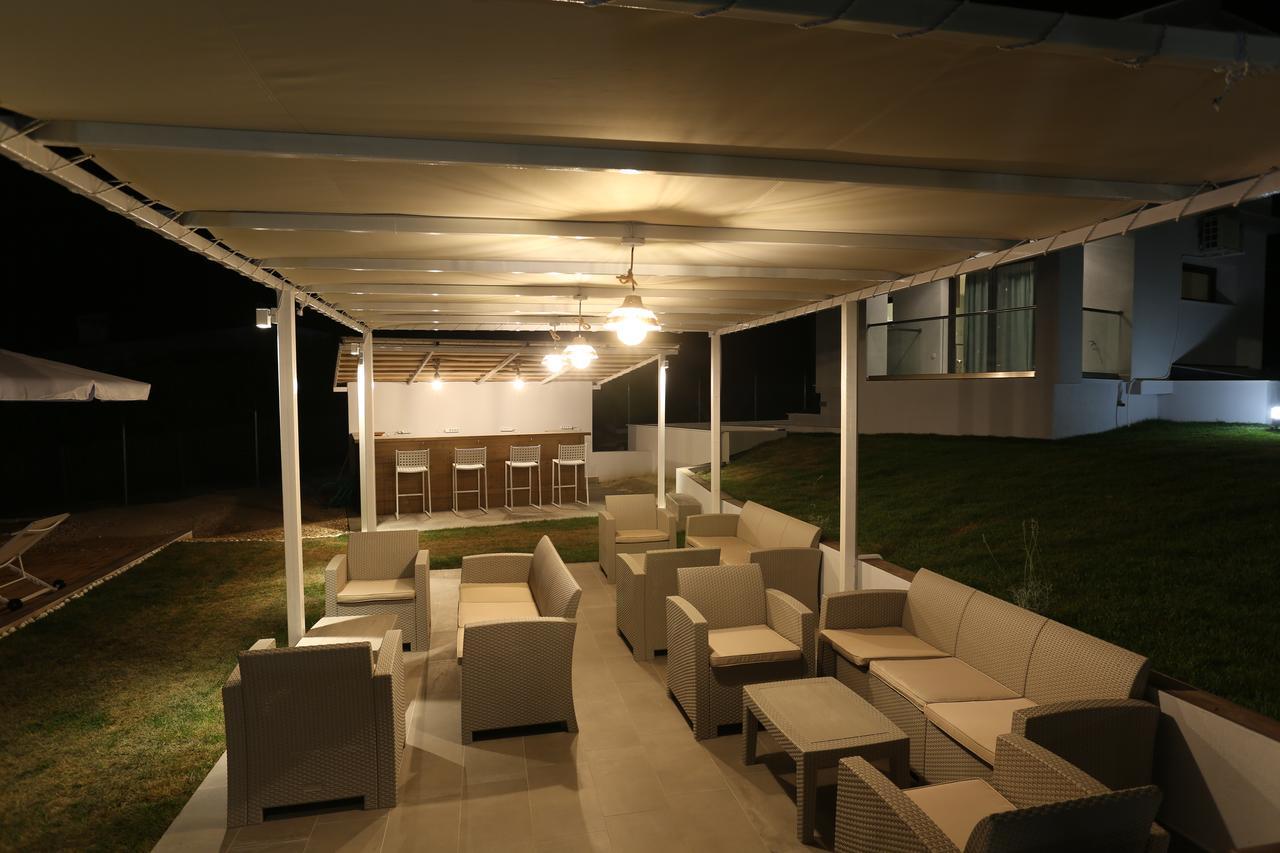 Blue Avenue Aparthotel Paliouri Ngoại thất bức ảnh